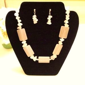 Stunning Rose Quartz Chunky Necklace Set!